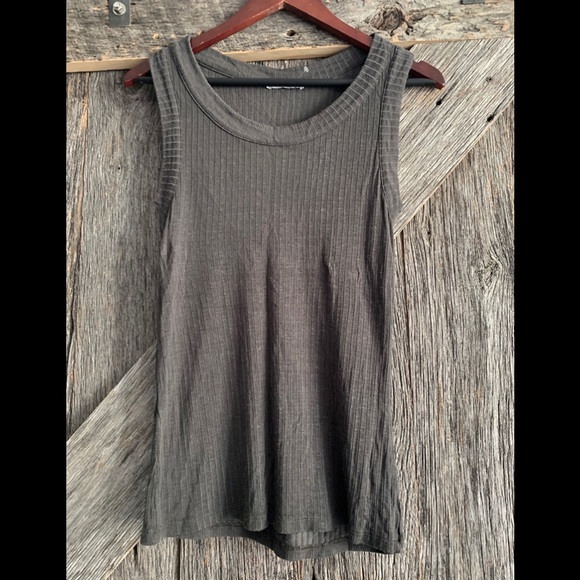 Zara Tops - FLASH SALE* Super Soft Zara Top